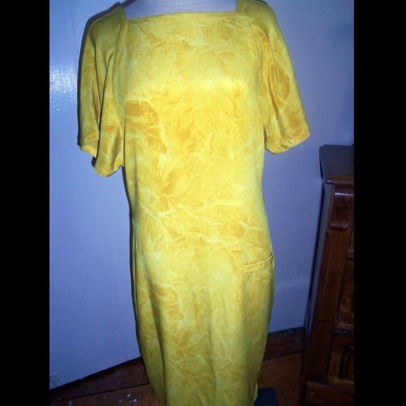 Vintage 1980s yellow silk Versace Cocktail Dress - Mid Length